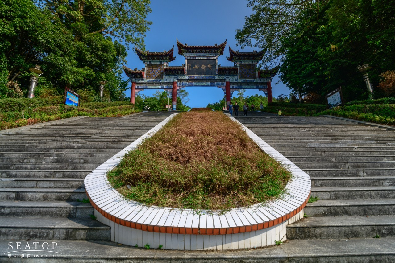 周末小行走，就來(lái)爬賢令山！